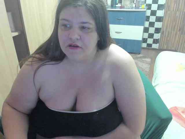 Ionysexylips69 webcam