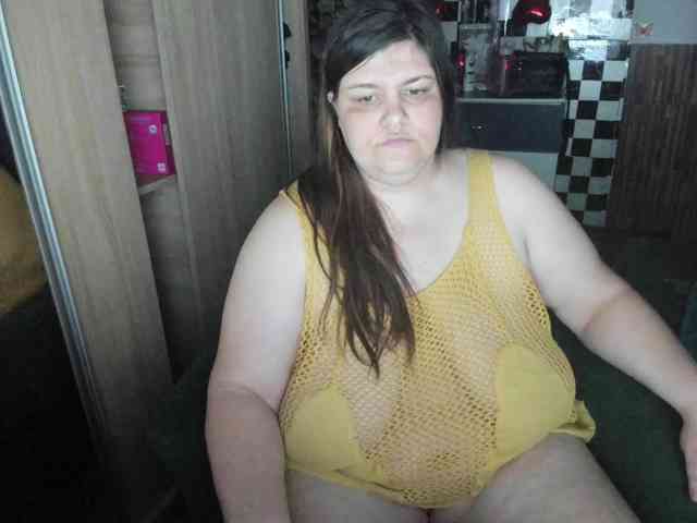 Ionysexylips69 webcam