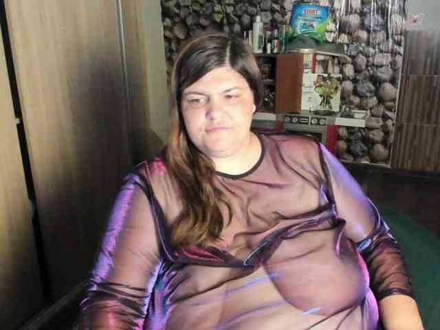Ionysexylips69 webcam