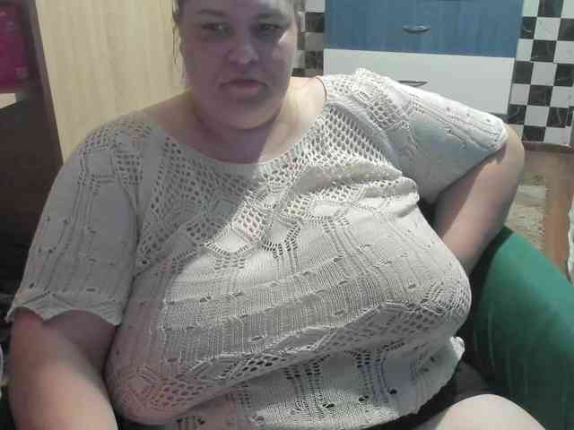 Ionysexylips69 webcam