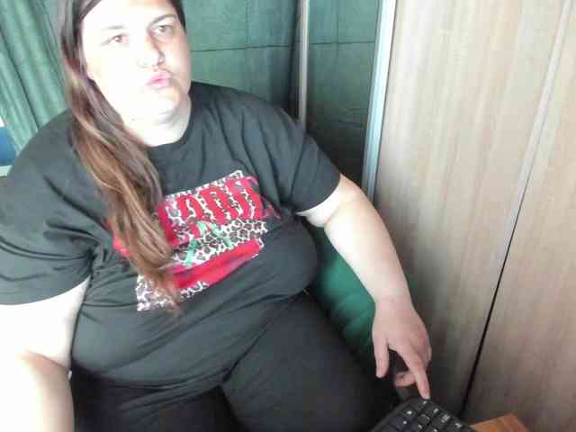 Ionysexylips69 webcam