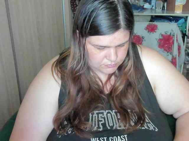 Ionysexylips69 webcam