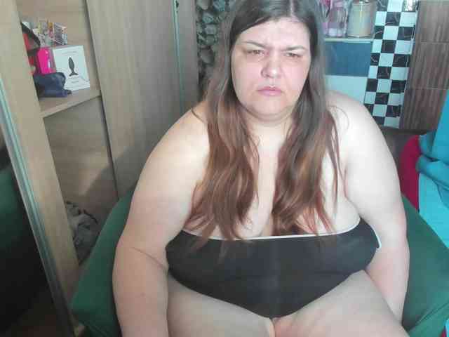 Ionysexylips69 webcam