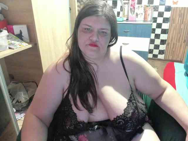 Ionysexylips69 webcam