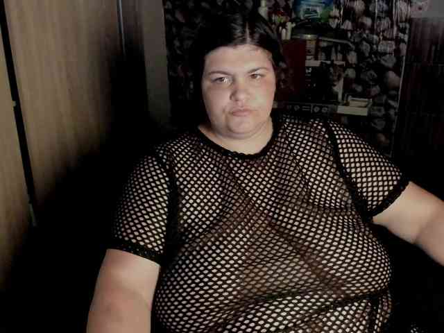 Ionysexylips69 webcam