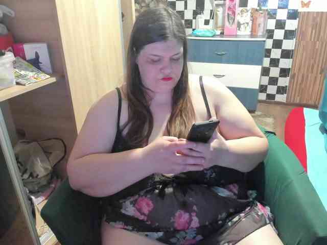 Ionysexylips69 webcam