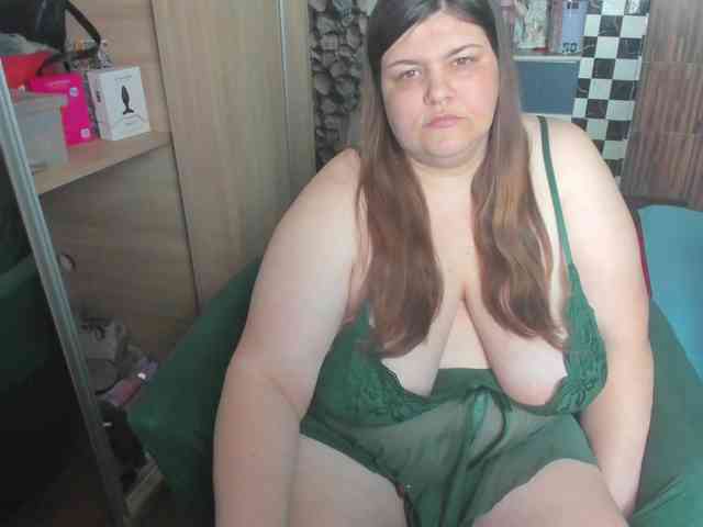 Ionysexylips69 webcam