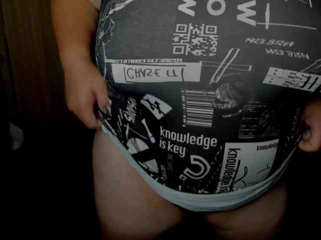 Ionysexylips69 webcam