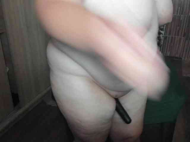 Ionysexylips69 webcam