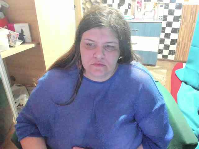 Ionysexylips69 webcam