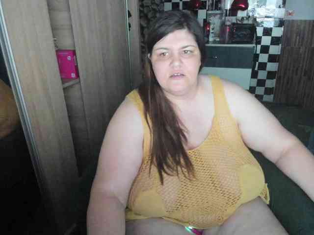 Ionysexylips69 webcam