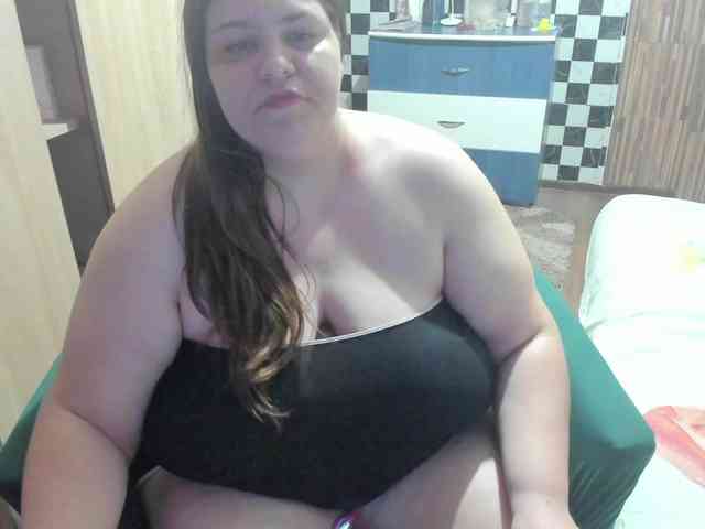 Ionysexylips69 webcam