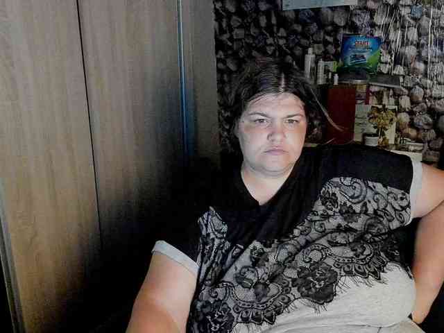 Ionysexylips69 webcam