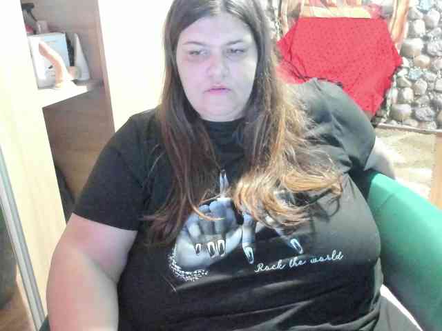 Ionysexylips69 webcam