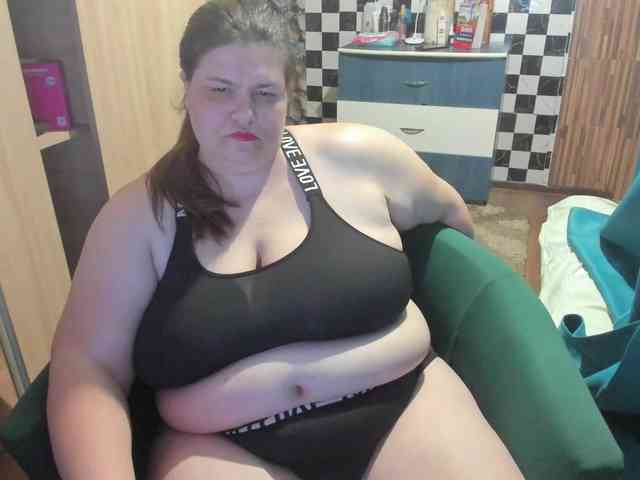 Ionysexylips69 webcam