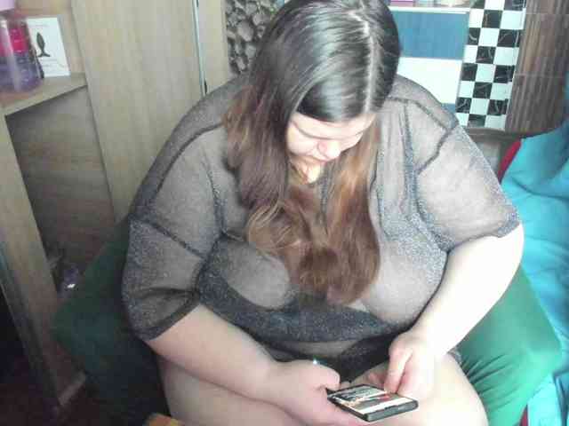 Ionysexylips69 webcam