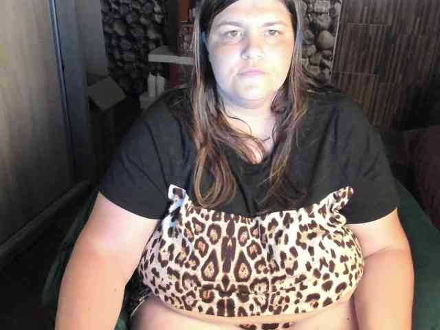 Ionysexylips69 webcam