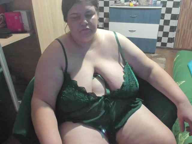 Ionysexylips69 webcam