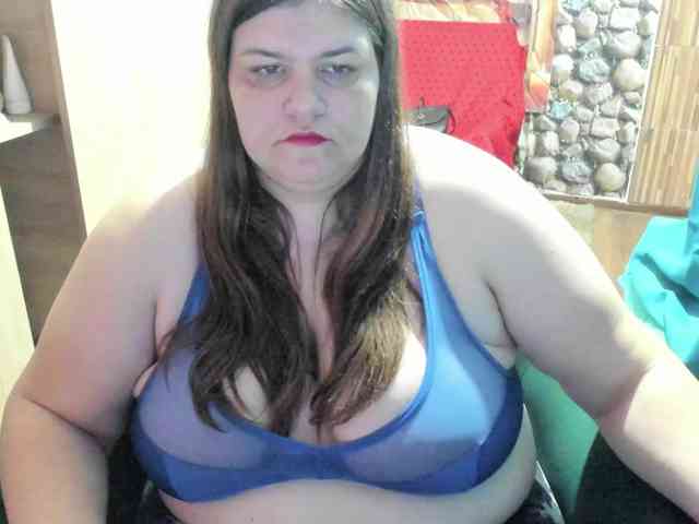 Ionysexylips69 webcam