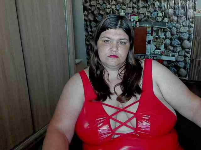 Ionysexylips69 webcam