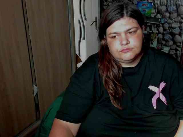Ionysexylips69