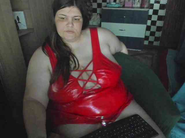 Ionysexylips69 webcam