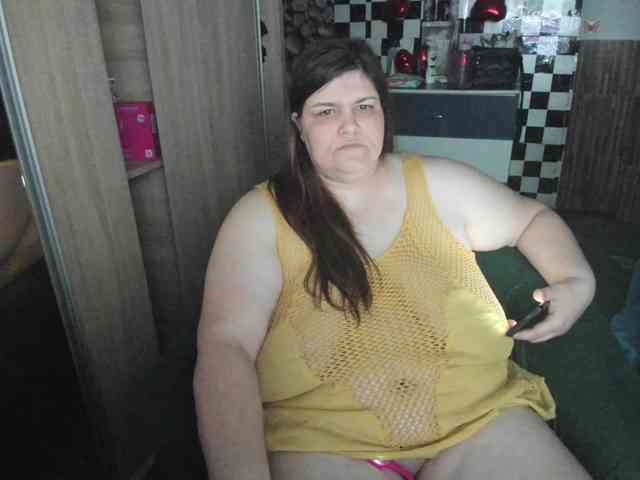 Ionysexylips69 webcam