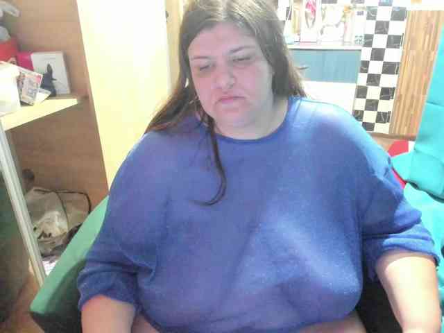 Ionysexylips69 webcam