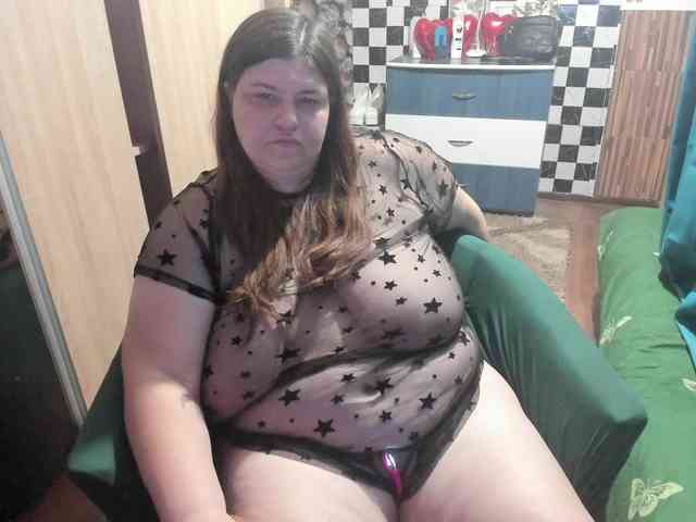 Ionysexylips69 webcam