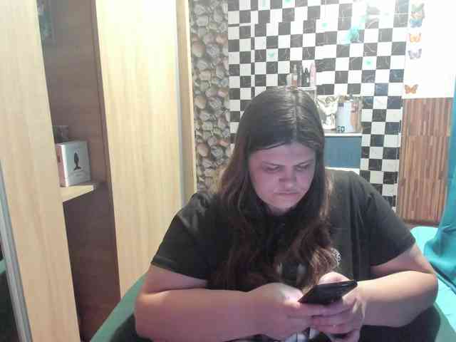 Ionysexylips69 webcam