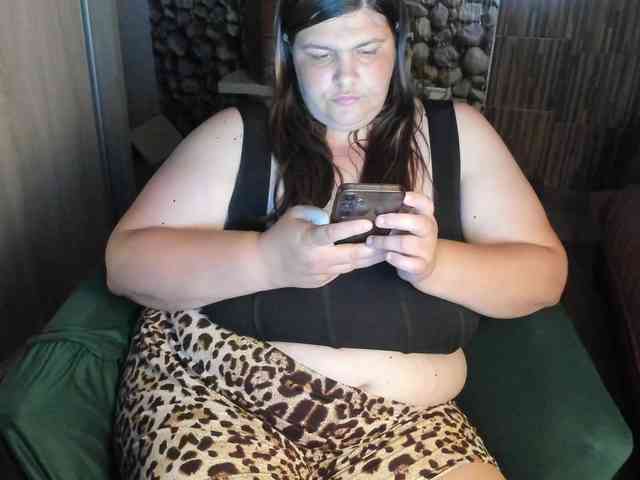 Ionysexylips69 webcam
