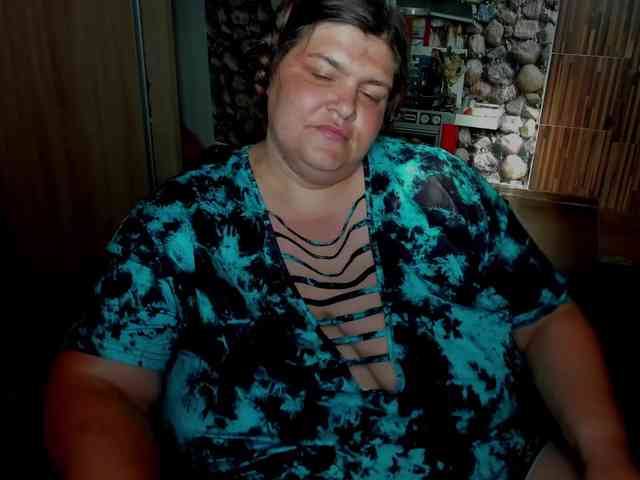 Ionysexylips69 webcam