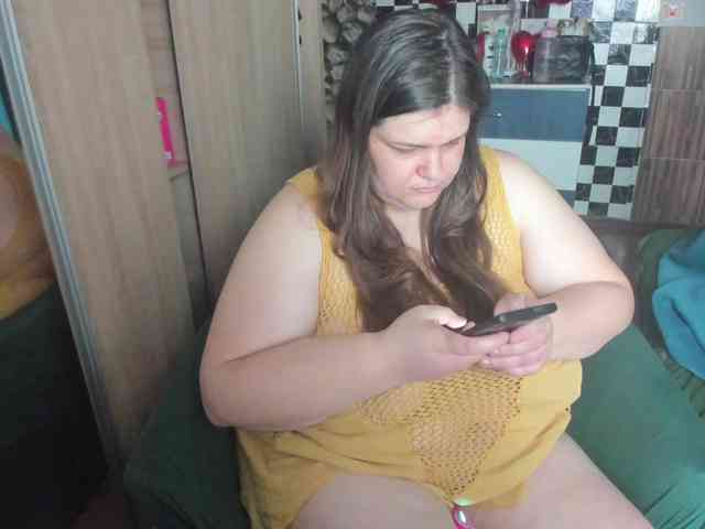 Ionysexylips69 webcam