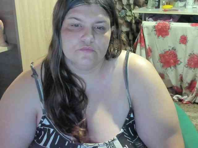 Ionysexylips69