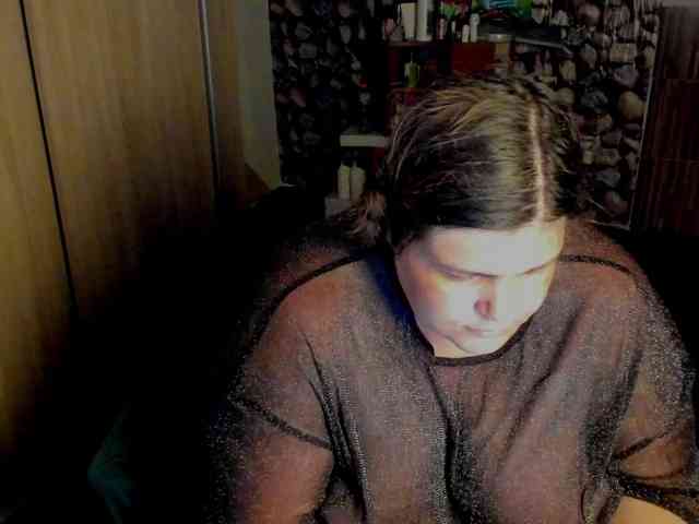 Ionysexylips69 webcam