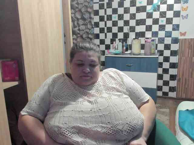 Ionysexylips69 webcam