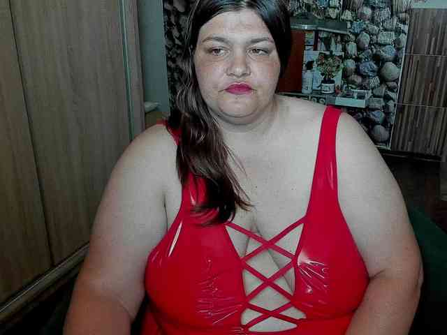 Ionysexylips69 webcam