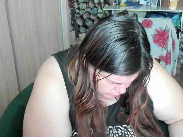 Ionysexylips69 webcam