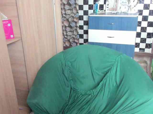 Ionysexylips69 webcam