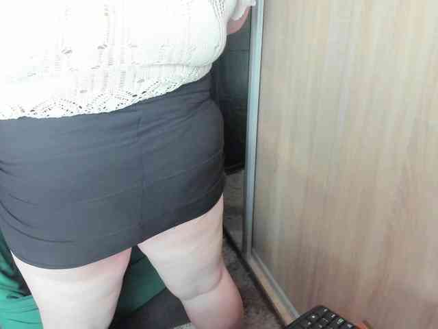 Ionysexylips69 webcam