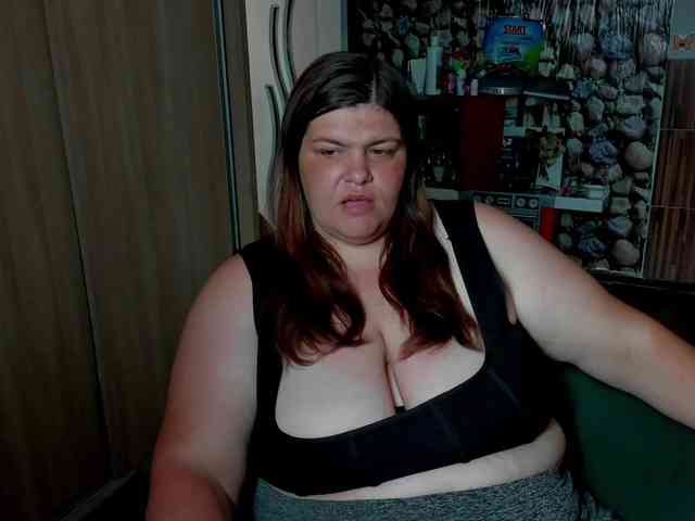 Ionysexylips69 webcam