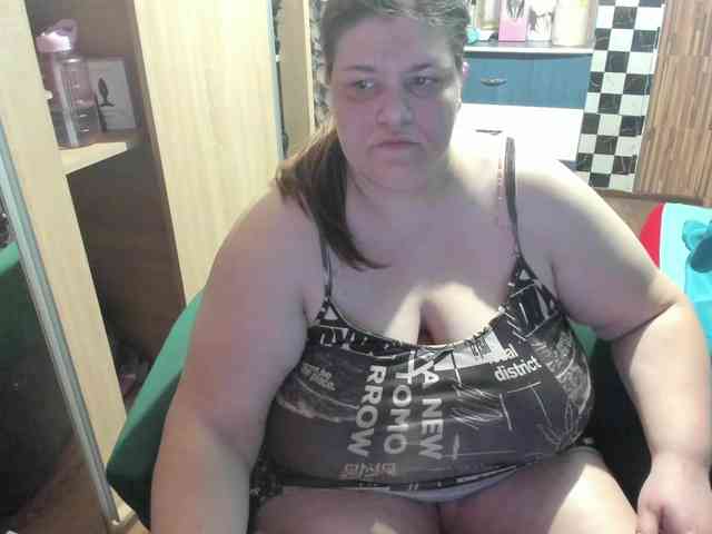 Ionysexylips69 webcam