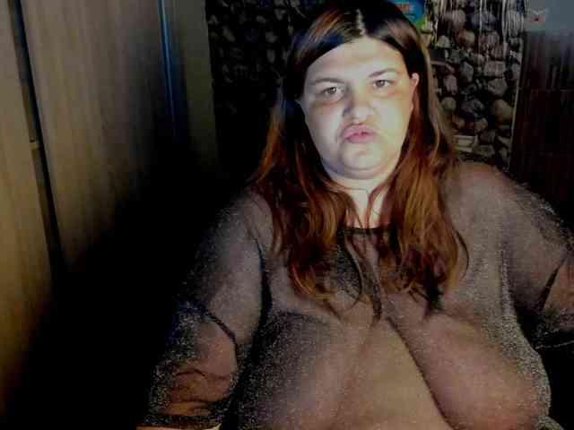 Ionysexylips69 webcam