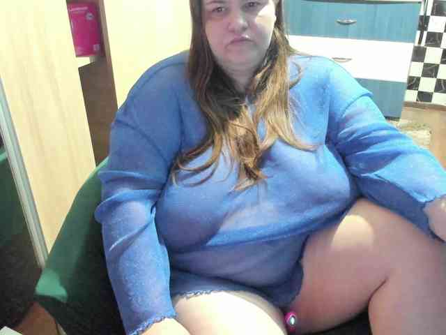 Ionysexylips69 webcam