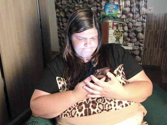 Ionysexylips69 webcam