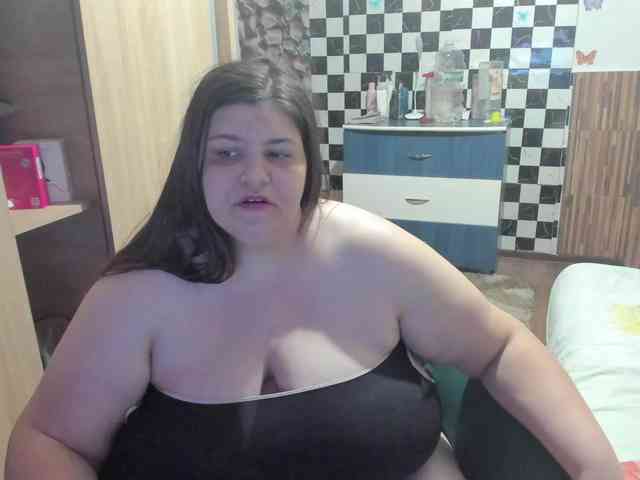 Ionysexylips69 webcam