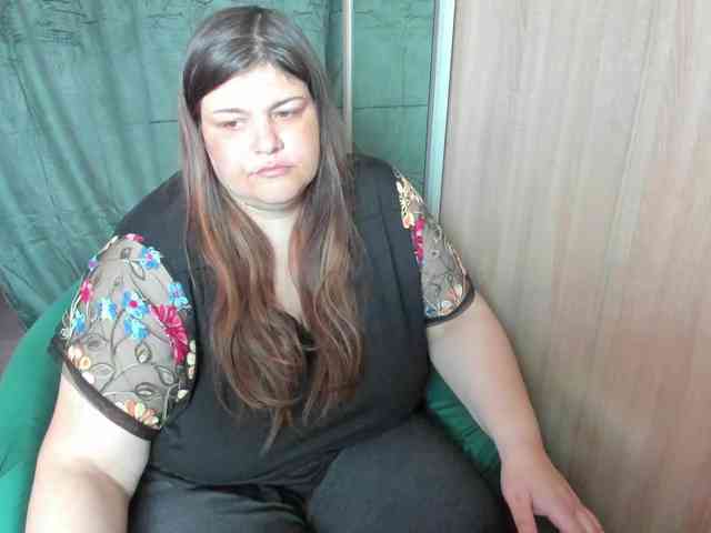 Ionysexylips69 webcam