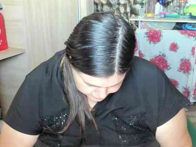 Ionysexylips69 webcam