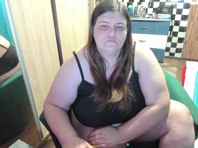 Ionysexylips69 webcam