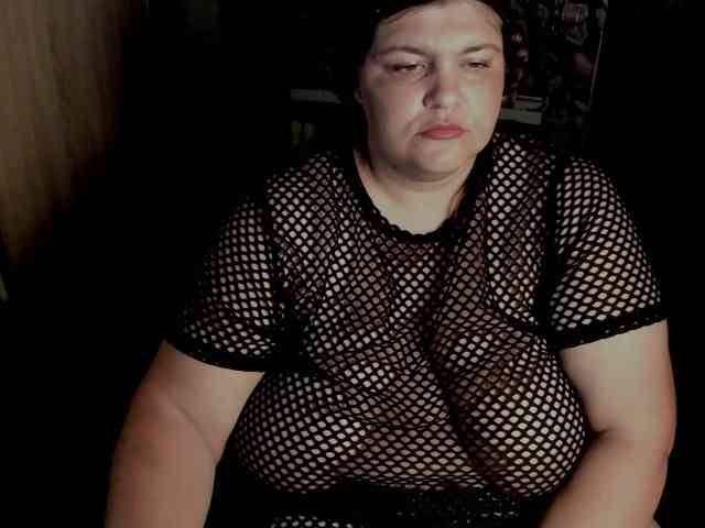 Ionysexylips69 webcam